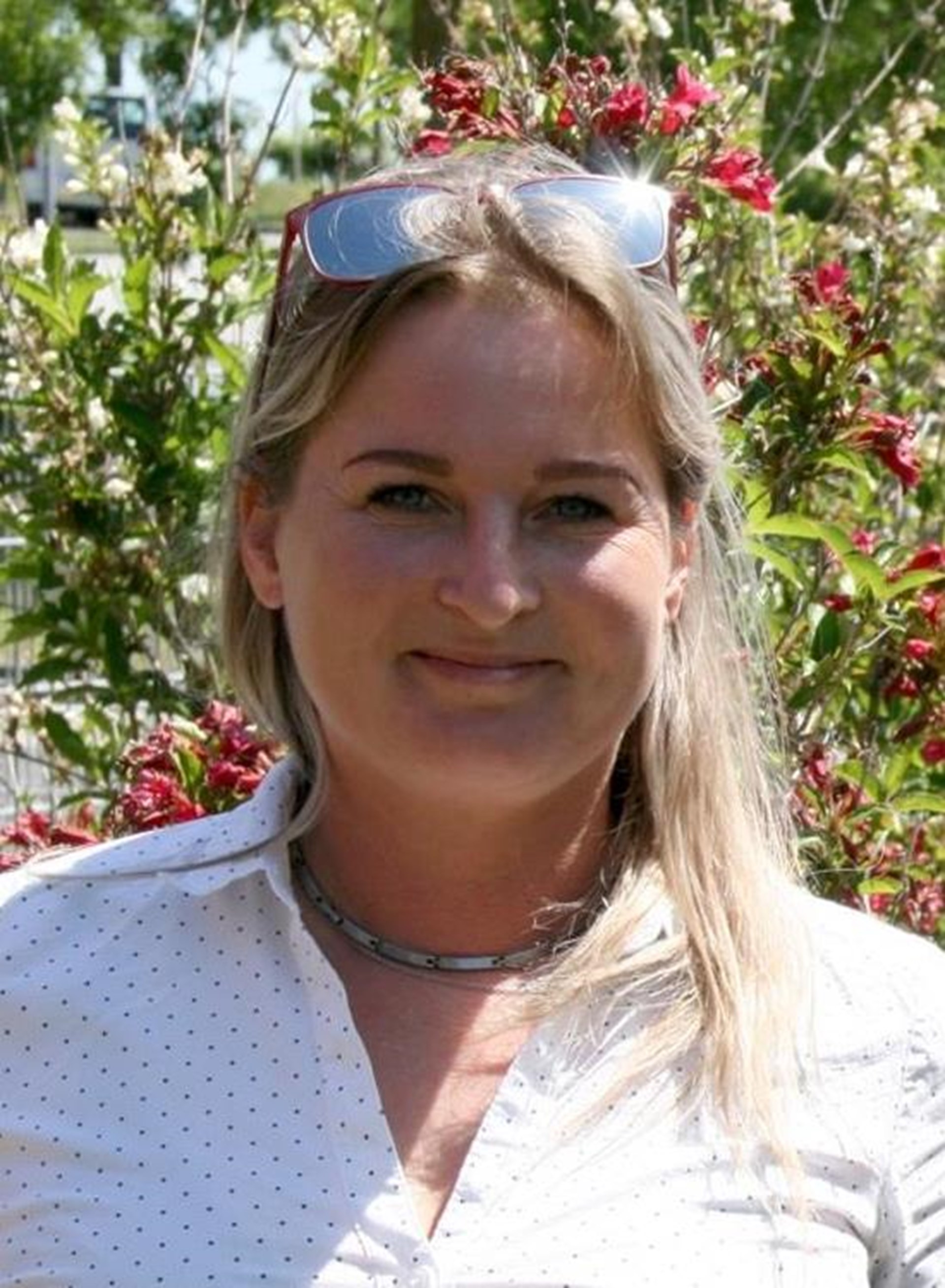 Eine Frau im Portrait